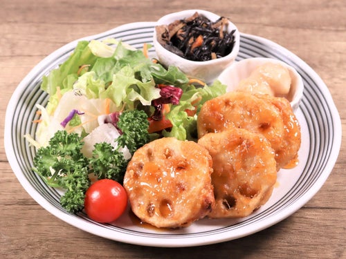 ランチにも！蓮根のはさみ揚げの和定食プレート
